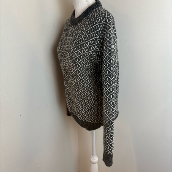 L.L Bean's Classic Laine Wool Birdseye Crew Sweater - Men's Size Small - Picture 3 of 8